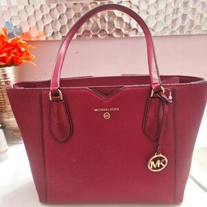 Michael Kors purse Brand New color Fushia